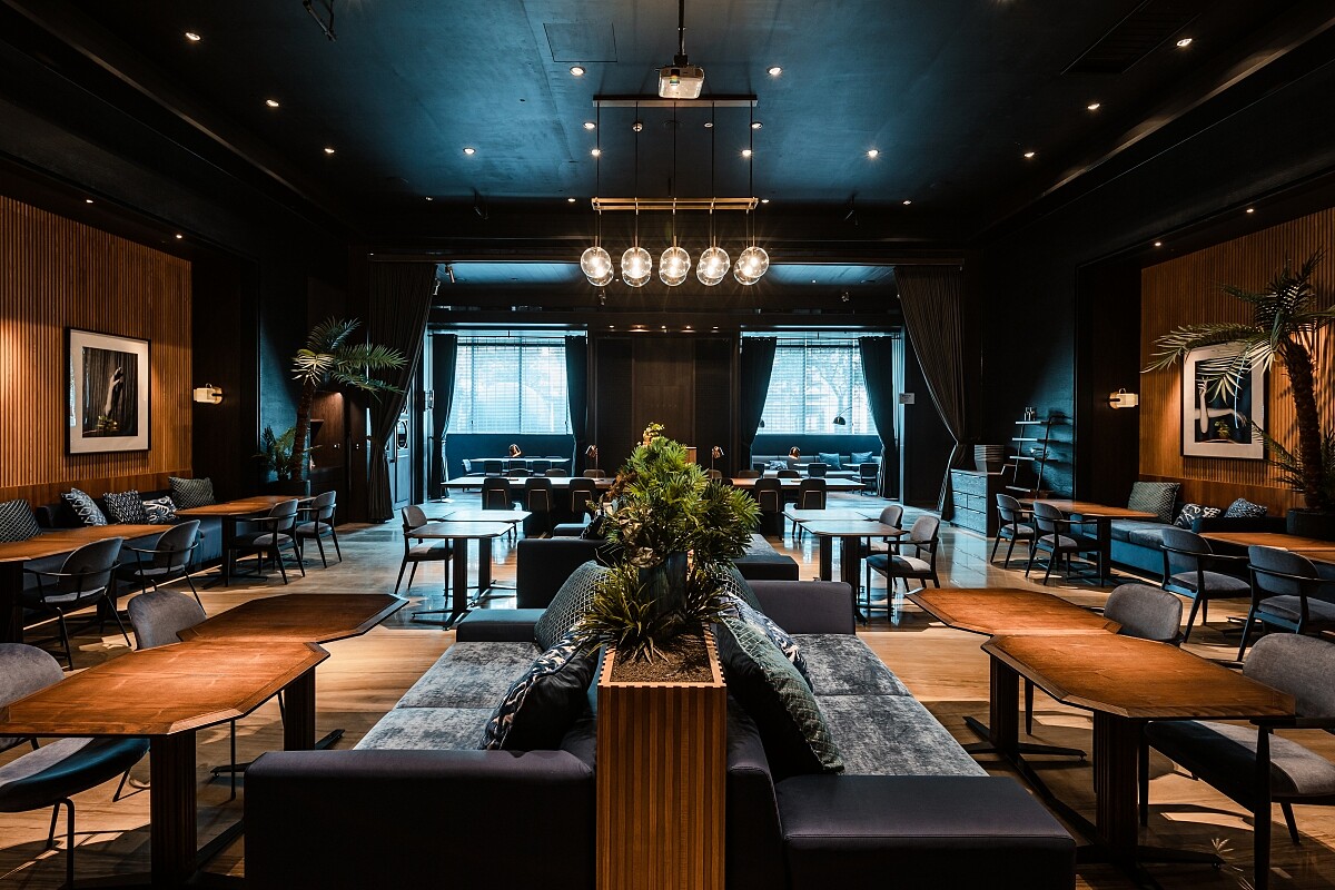 「WestwoodSocial」。