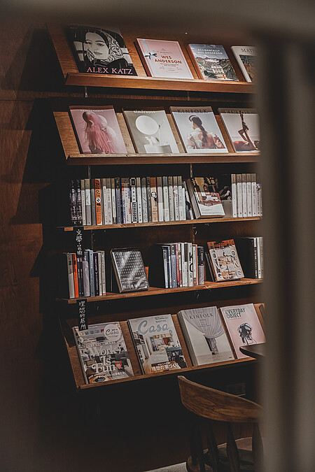 「Hon圖書俱樂部」概念選書。