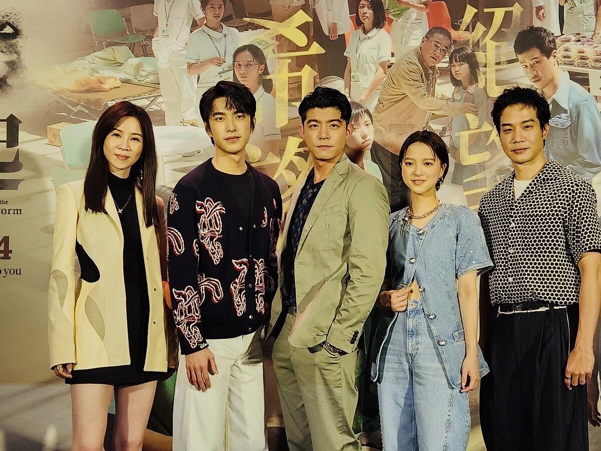 《疫起》主要演員左起謝盈萱、曾敬驊、王柏傑、項婕如、薛仕凌