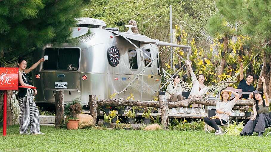 《光露營就很忙了》首集激戰！林心如、楊謹華為床位圍剿鳳小岳