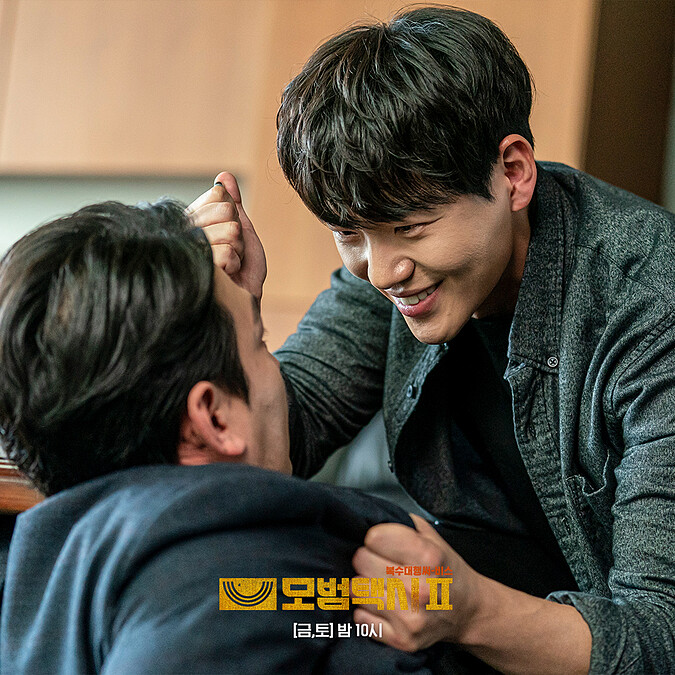 《模範計程車2》千載夏飾演溫室長，奪得國民惡人封號