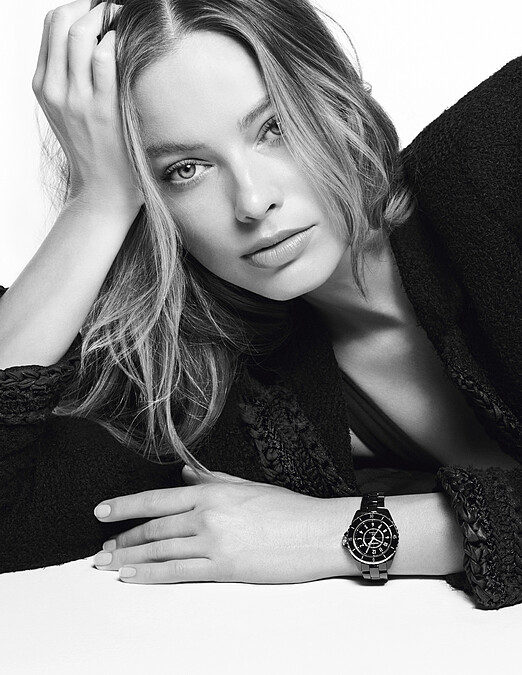 J12腕錶廣告形象大使 瑪格羅比