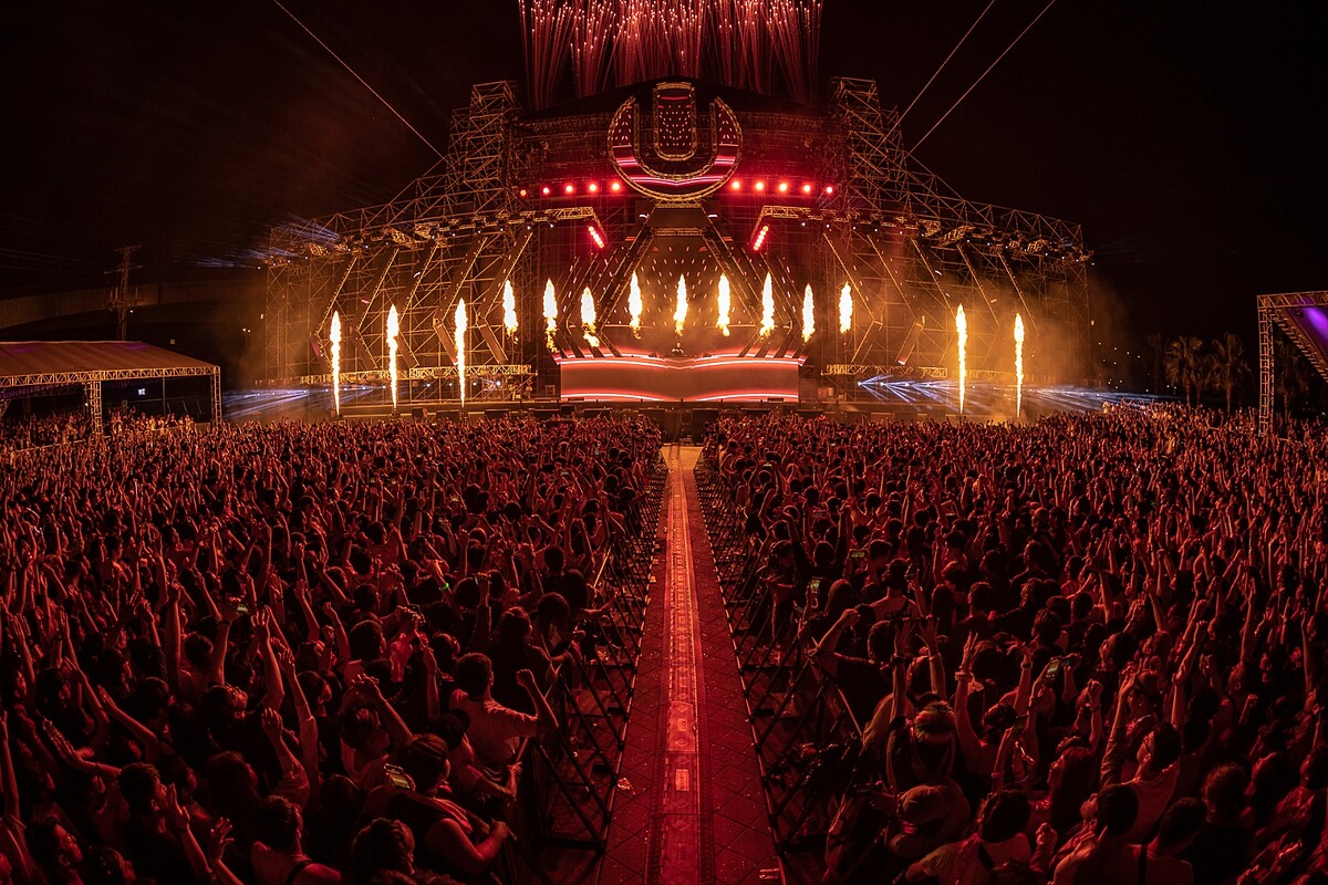 2023 Ultra Taiwan舞台夜晚視覺效果強