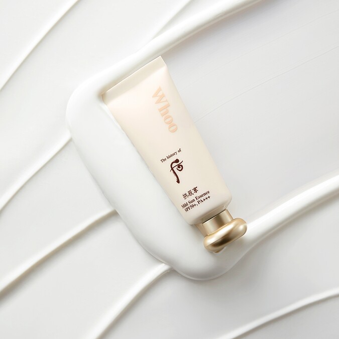 后拱辰享輕盈修護防曬凝乳SPF50+/PA++++60ml，NT1,480