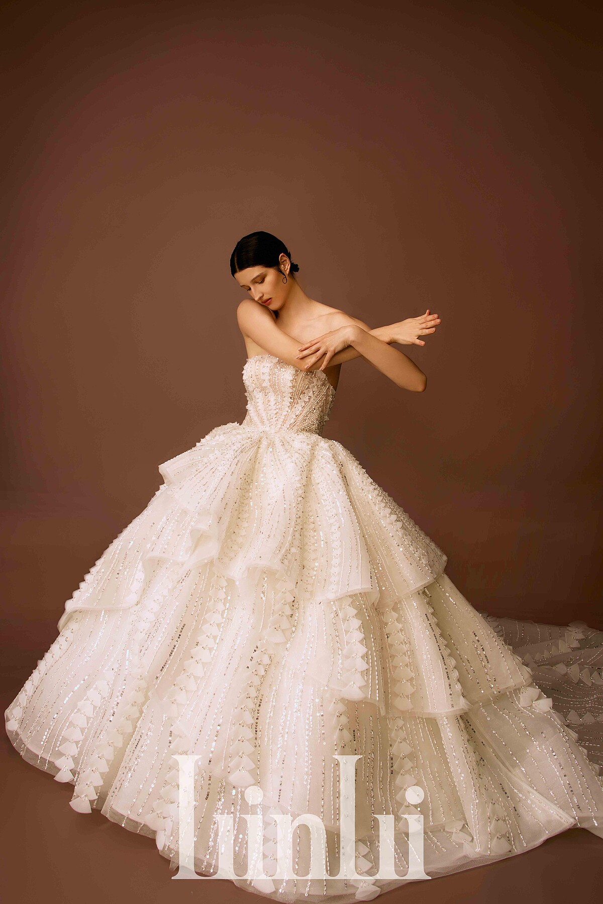 手工三角型裸縫立體白紗