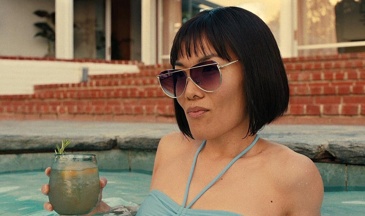 愛美以為當了千萬富翁後就萬事太平，仍然自欺欺人一點都不快樂