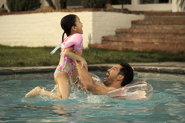 喬治雖然安於現狀當家庭主夫，但實則覺得自己配不上愛美