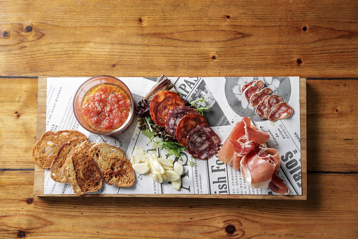 西班牙火腿與伊比利臘腸拼盤 Tabla de Embutidos