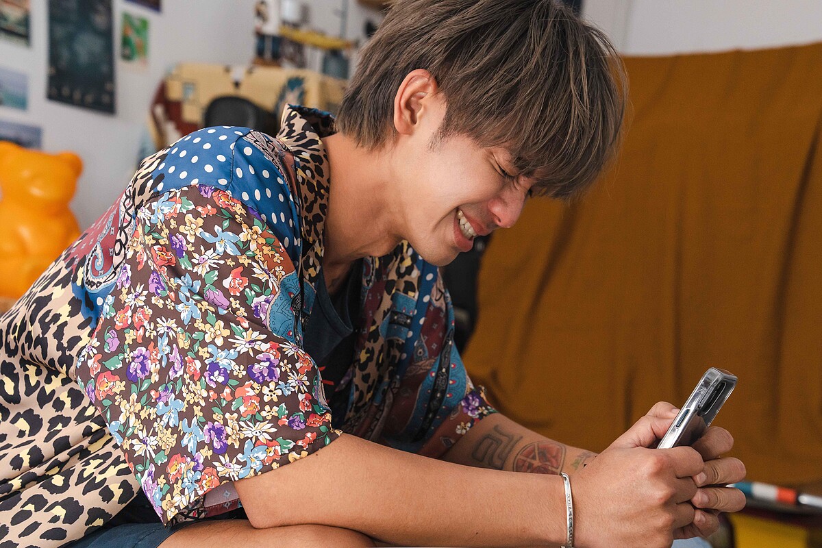 鼓鼓在MV裡演技大爆發