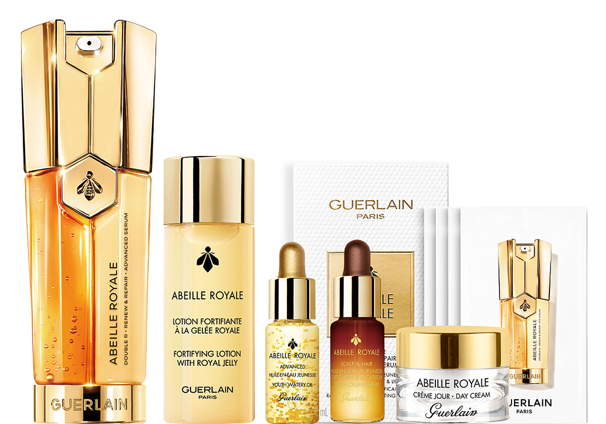 買：皇家蜂王乳雙導精華 30ml，贈：皇家蜂王乳蜜露 40ml、皇家蜂王乳平衡油3G 5ml 、皇家蜂王乳蜂蜜修護霜 7ml、皇家蜂王乳雙導眼部精華 7日體驗禮、皇家蜂王乳頭皮修護精華 5ml，優惠價$ 6,200，價值$ 10,098【61折優惠】。