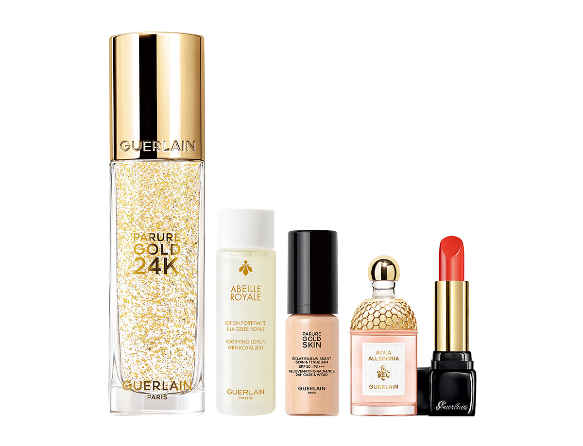 買：24K純金保濕持妝凝露，贈：皇家蜂王乳蜜露 15ml、24K純金光透精華粉底SPF20 PA+++ 0N 5ml、KISSKISS法式之吻唇膏 325 迷你唇膏、花草水語 初綻沁梨淡香水 7.5ml，優惠價$ 3,000，價值$ 4,872【61折優惠】。