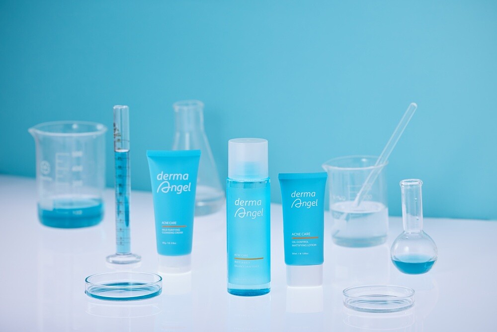 DermaAngel護妍天使煥顏淨痘系列主視覺圖。
