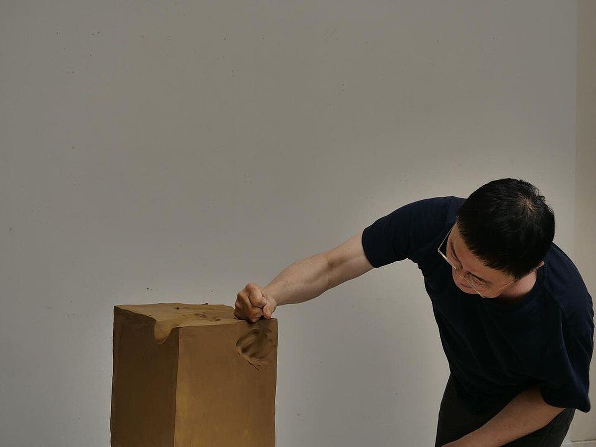 韓國藝術家 Gimhongsok。