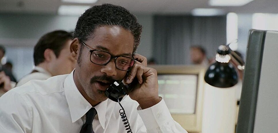 找到證券公司的實習工作,克里斯賈納咬緊牙關表現自己能力。