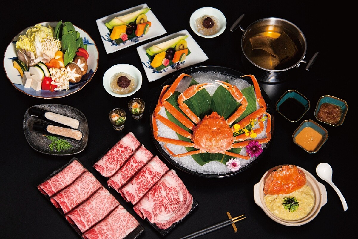 「頂級雙蟹套餐」鍋物。
