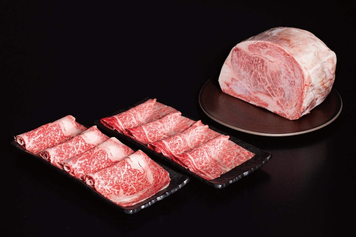 套餐提供三種精選肉品。