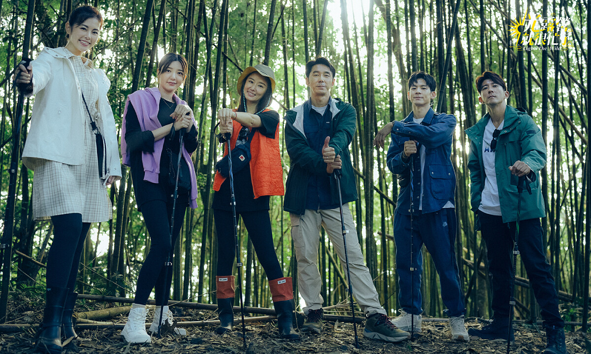 左起:任容萱、郭雪芙、林心如、李李仁、林柏宏、修杰楷,挑戰節目組任務。