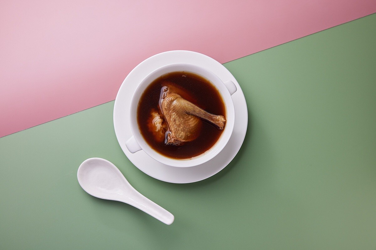 台灣黑蒜燉乳鴿