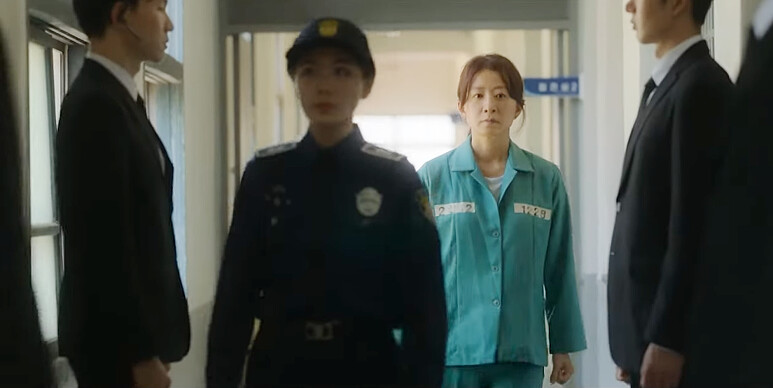 《造后者》黃導譆用險招讓自己入獄,於是檢調開始調查銀星集團海外帳戶,完成完美復仇