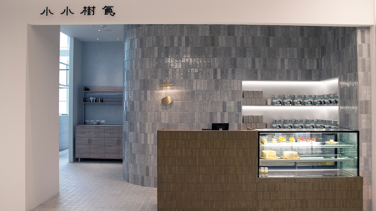 小小樹食忠泰店設計以回歸「一切皆空」而起，什麼都有得剛剛好。