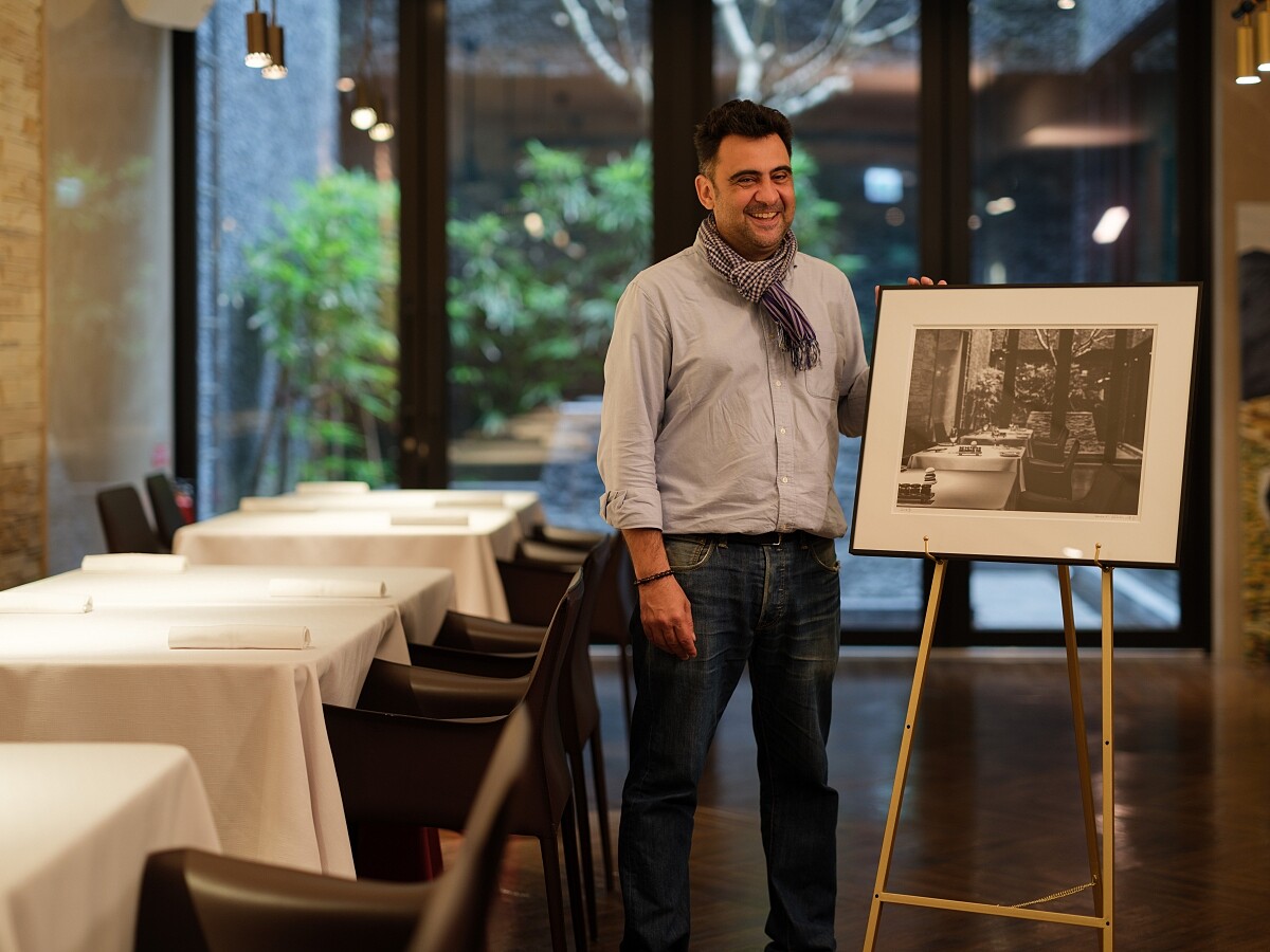 法籍攝影師余白（Hubert Kilian）。