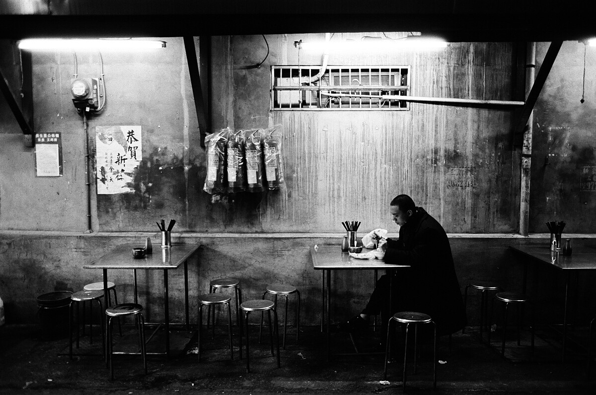 余白鏡頭下的台北街景。