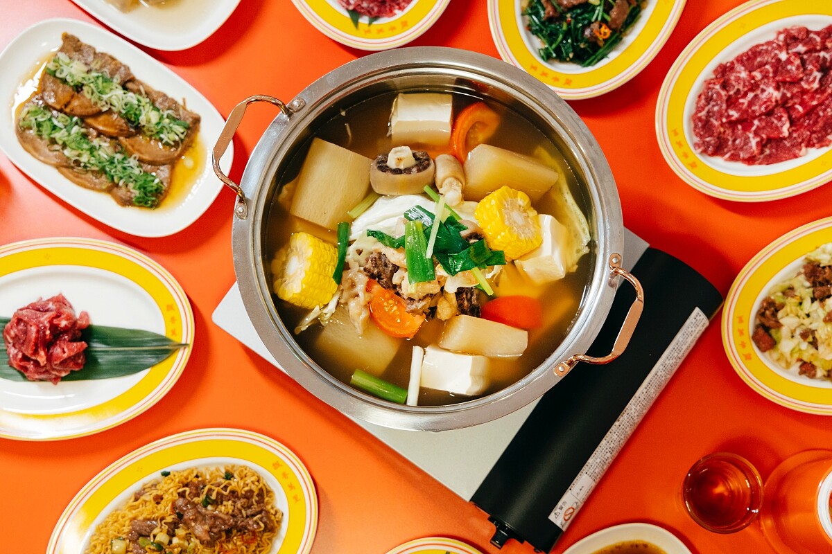 提供每日新鮮直送溫體牛肉。