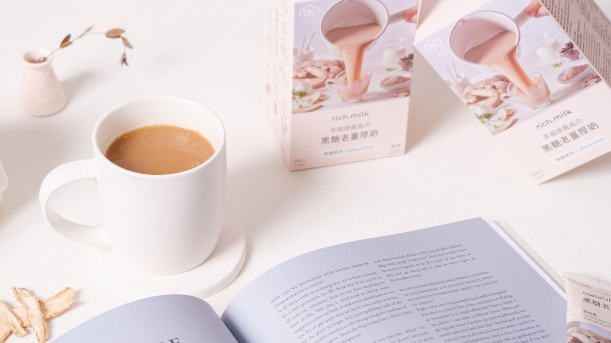 黑糖老薑厚奶是金滿堂的人氣產品。