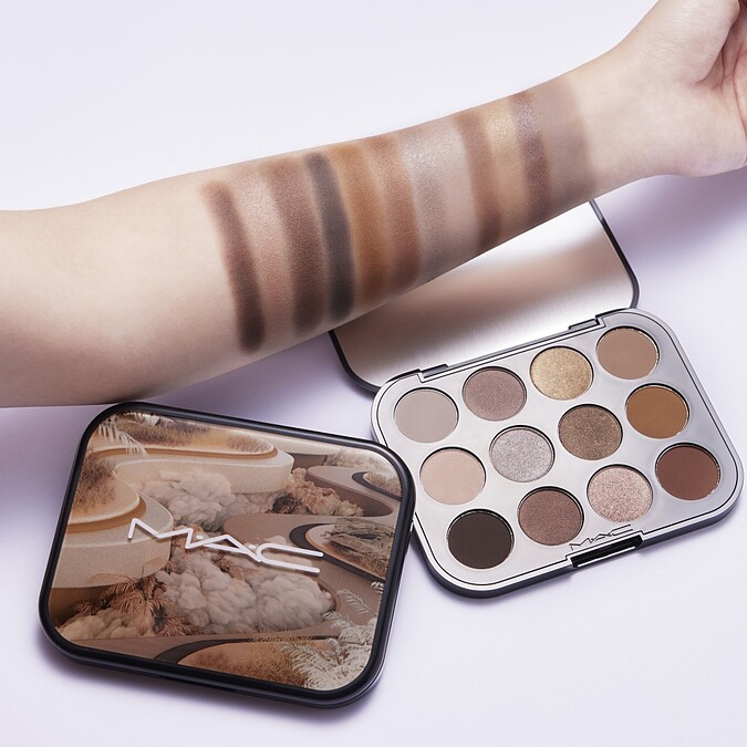 M.A.C玩色派對十二色眼影盤(#裸茶大地UNFILTERED NUDES)，NT2,400