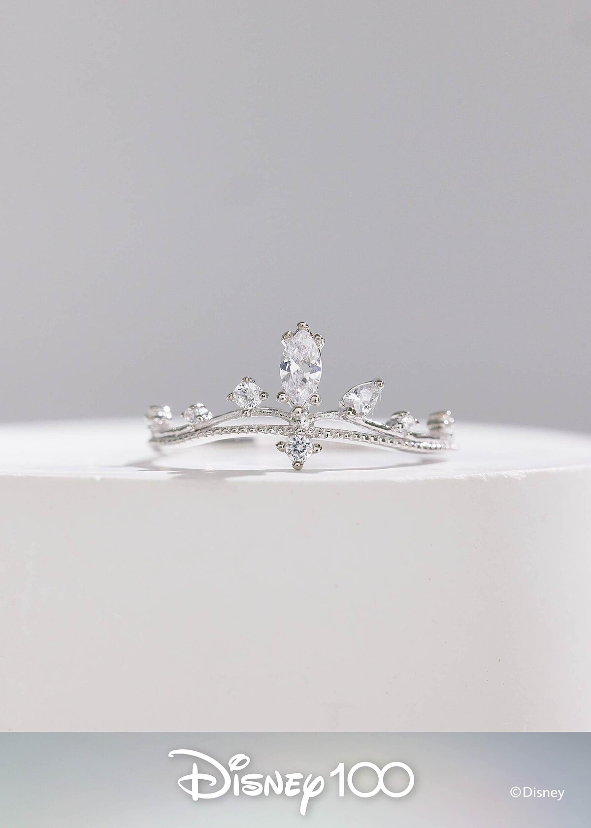 V Class白雪公主純銀戒指，售價NT$1,280