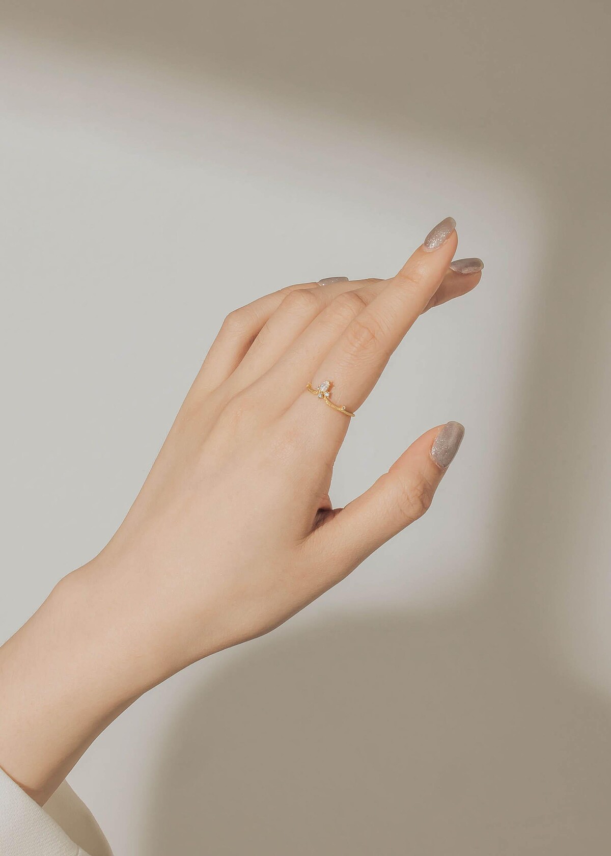 V Class貝兒純銀戒指，售價NT$1280