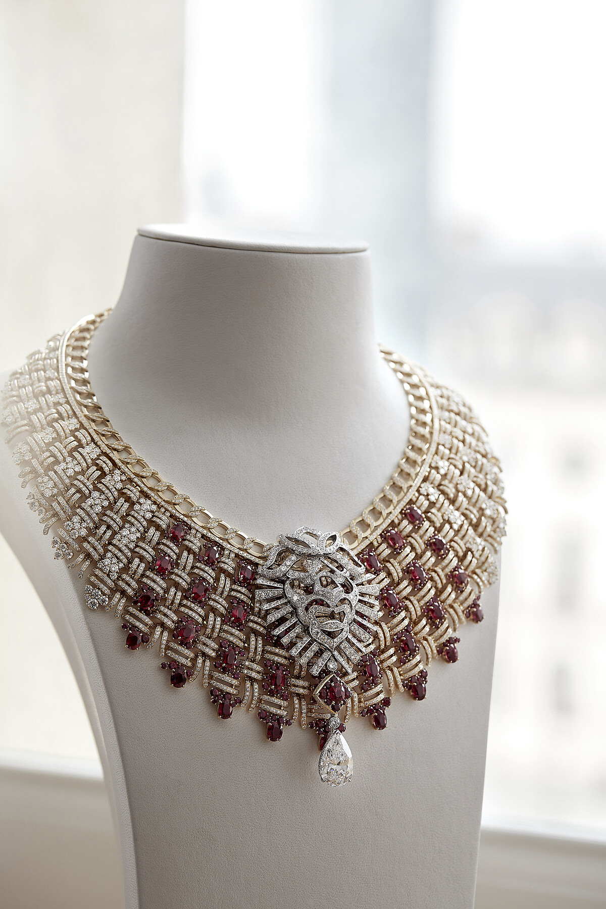 Tweed Royal項鍊工藝製作 - 步驟七