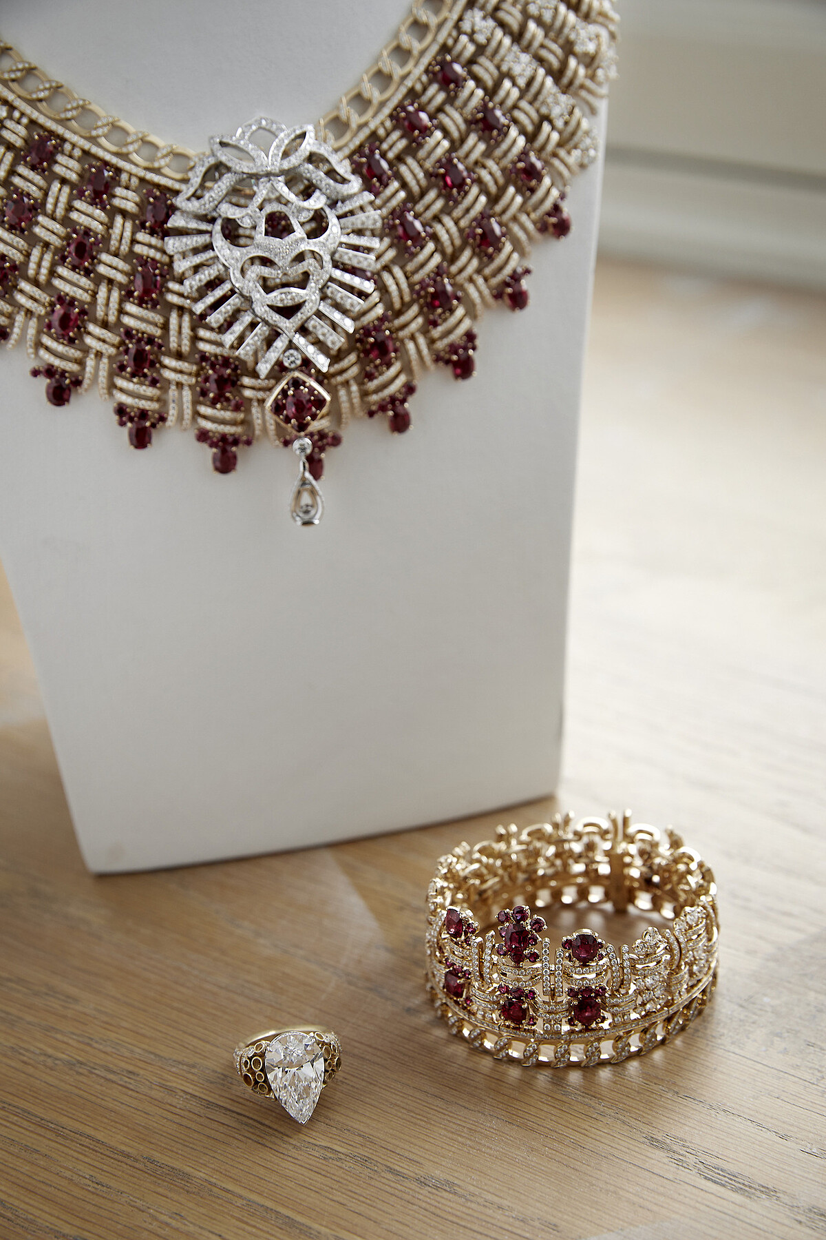 Tweed Royal項鍊工藝製作 - 步驟七