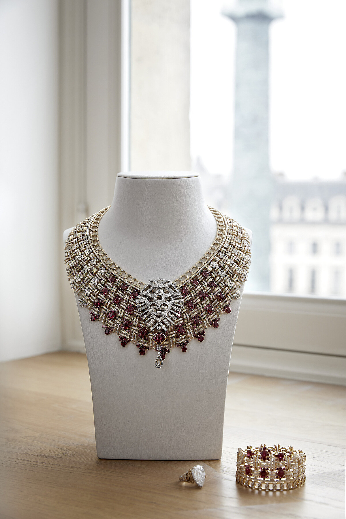 Tweed Royal項鍊工藝製作 - 步驟七