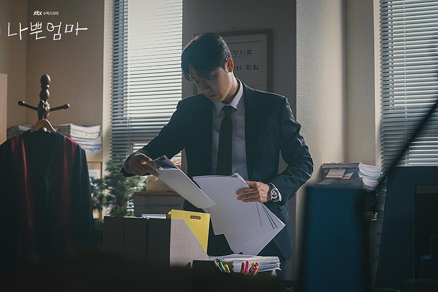 《壞媽媽》李到晛一當上檢察官立刻查父親疑案