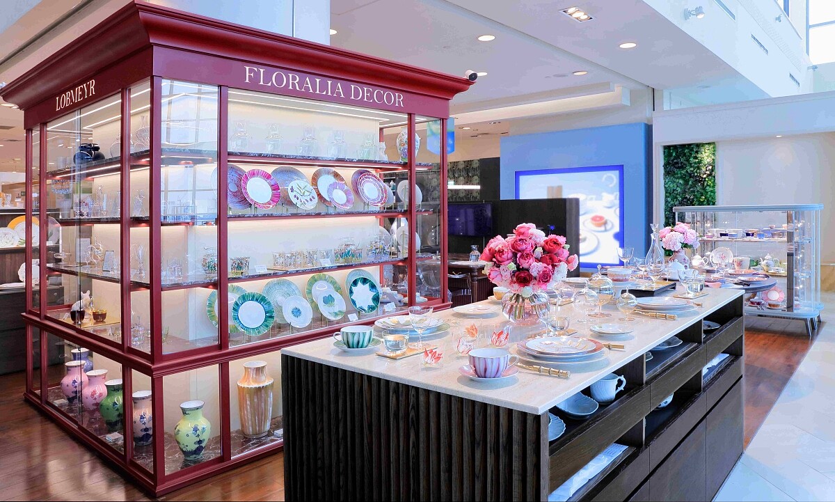 「Floralia D&eacute;cor 花樂雅堂」於百貨商場設點。