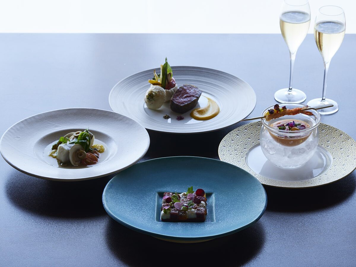 晚間套餐皆使用當地食材打造。