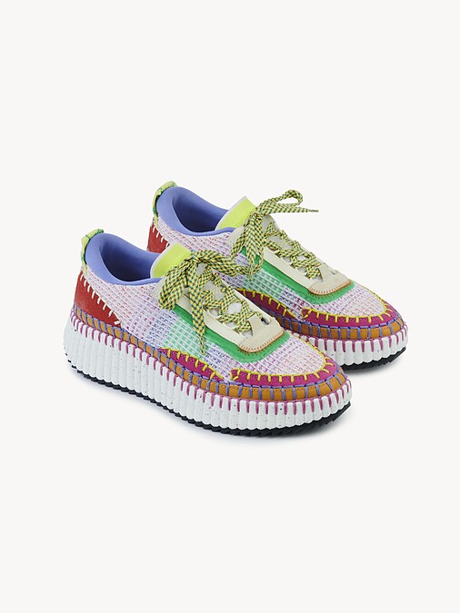 Chlo&eacute; 草莓紅休閒運動鞋，NT24,200。