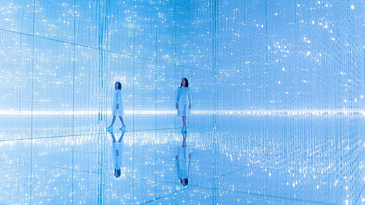 《無窮無盡的水晶宇宙》