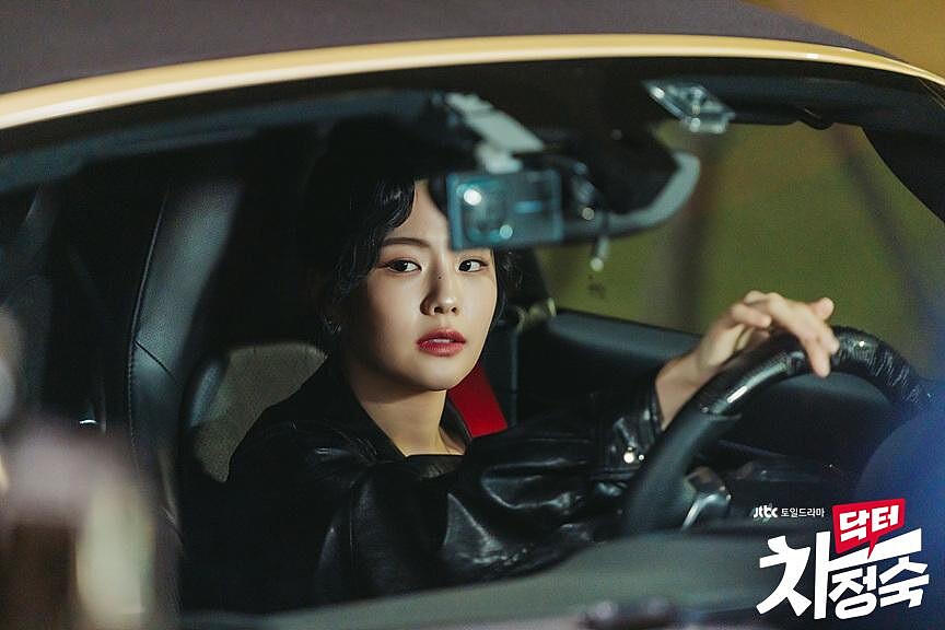 《車貞淑醫生》趙雅蘭飾演的全素羅 是全劇最做自己的女性