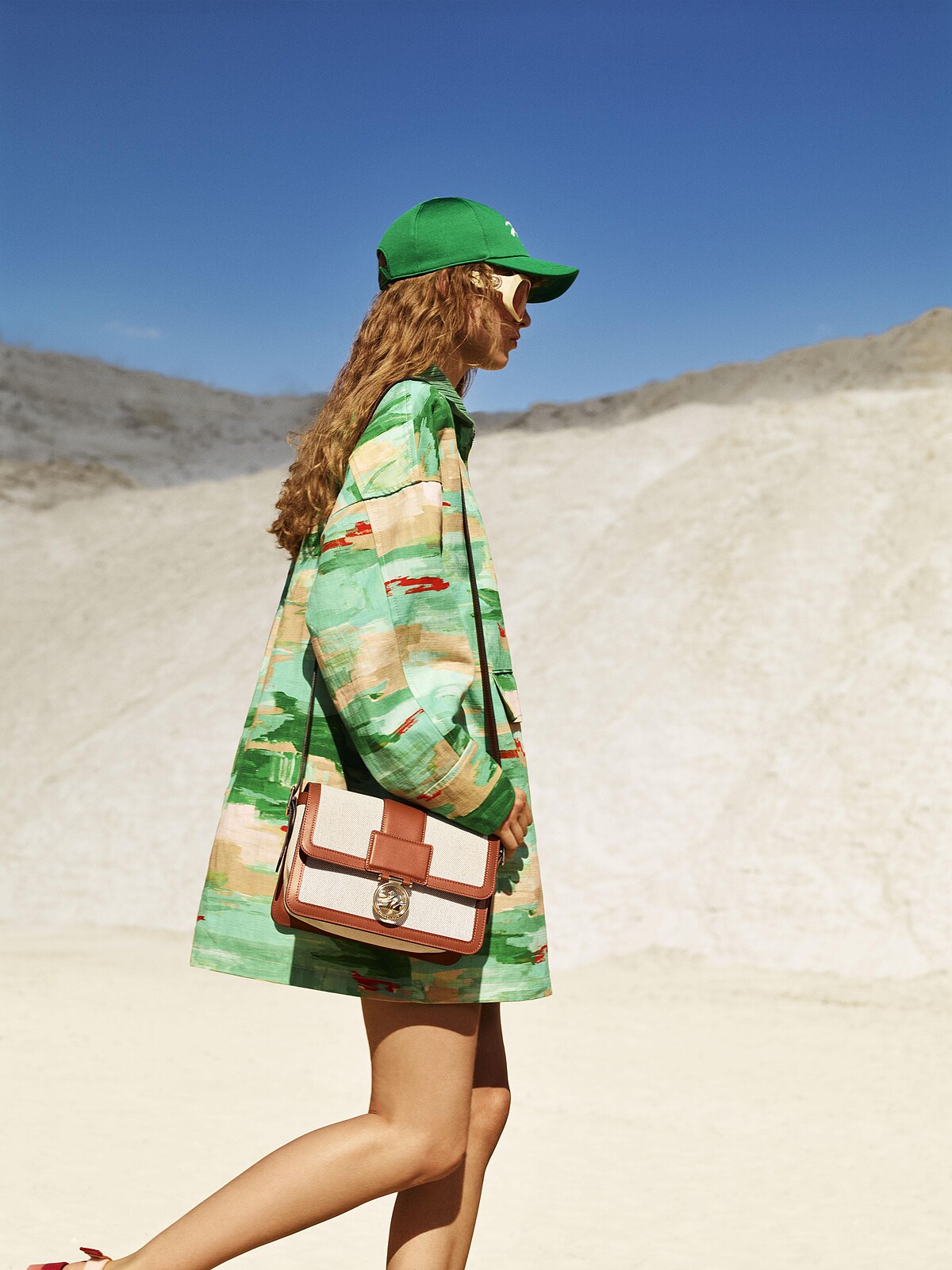 LONGCHAMP 拼接郵差包，價格店洽。