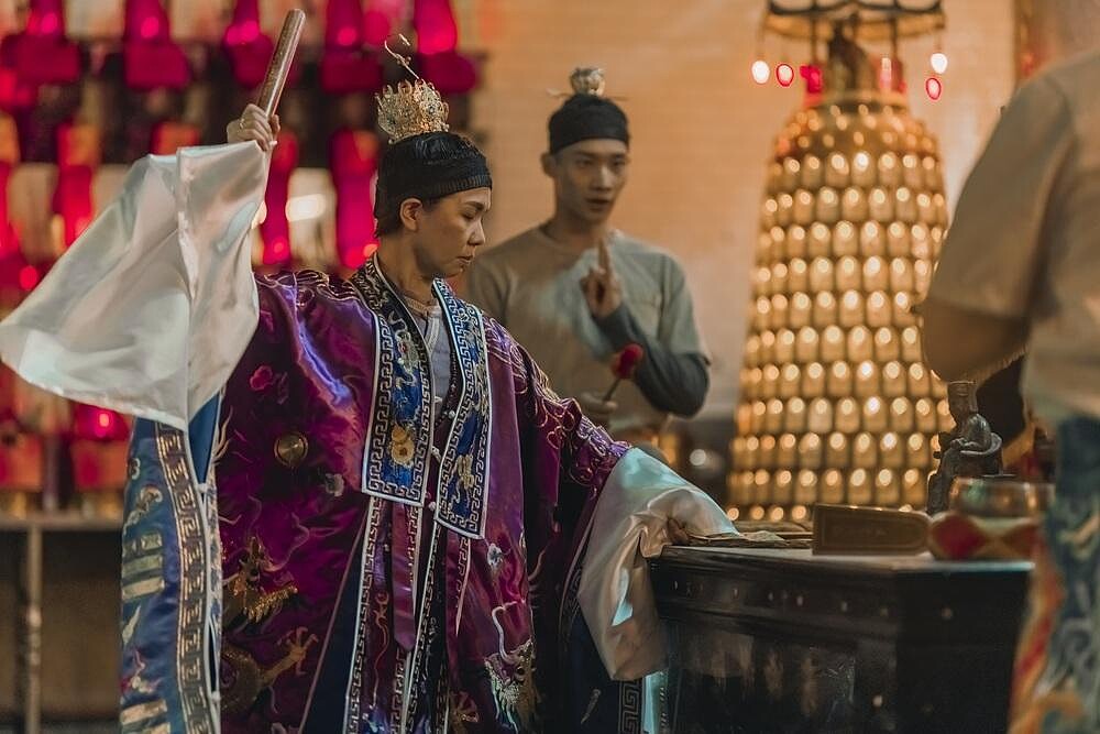 《化劫》于子育（賀媽）為了兒子黃冠智雲遊悟道，因感應到兒子有難返家