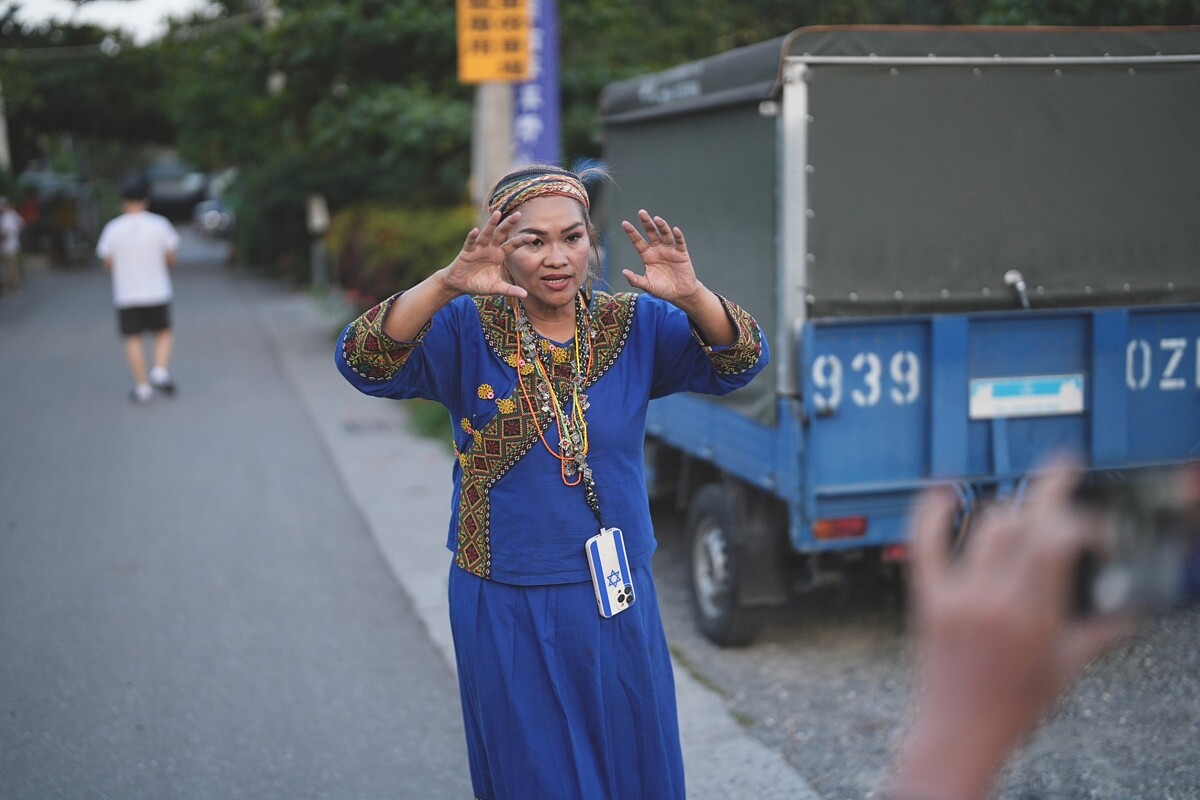 「野菜皇后」則將原住民逐漸失傳的「採集野菜」技藝繼承下來。