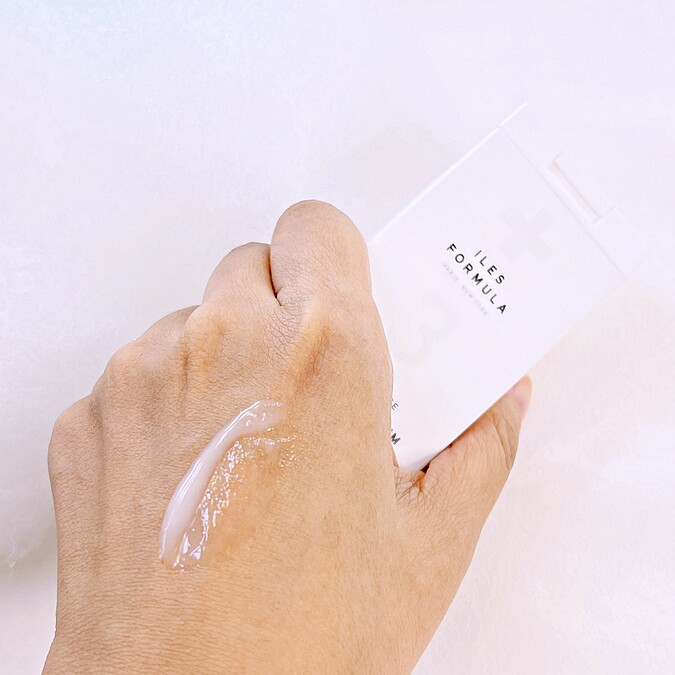 ILES FORMULA時尚精品成型精華200ml，NT1,850