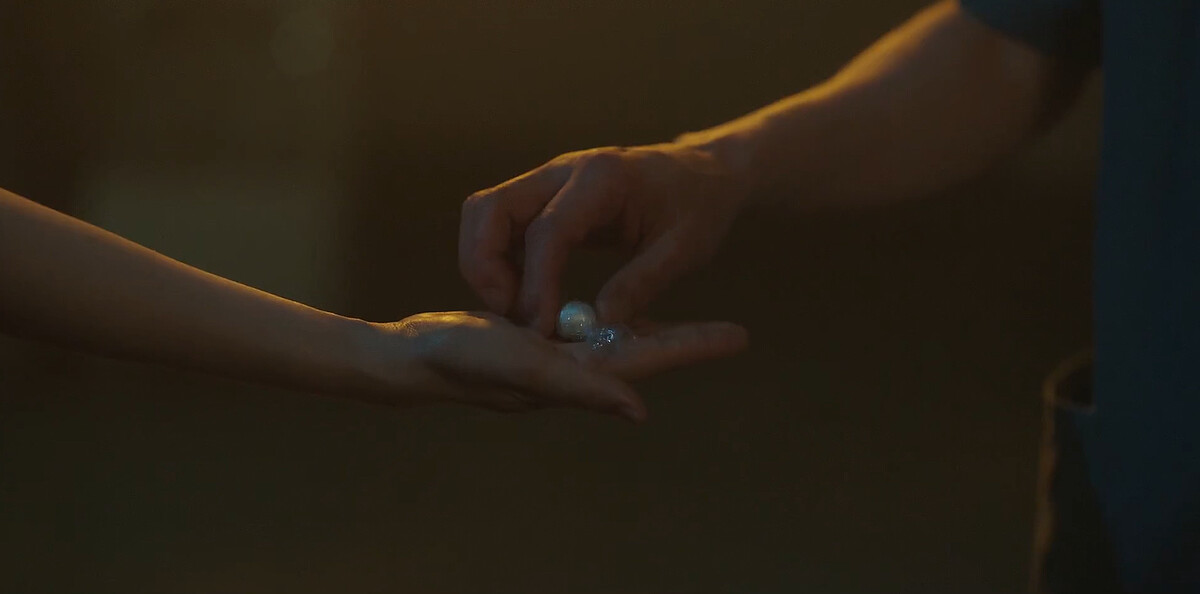 《浪漫醫生金師傅3》吳明心遞給金師傅一顆糖，這個動作比什麼都暖心