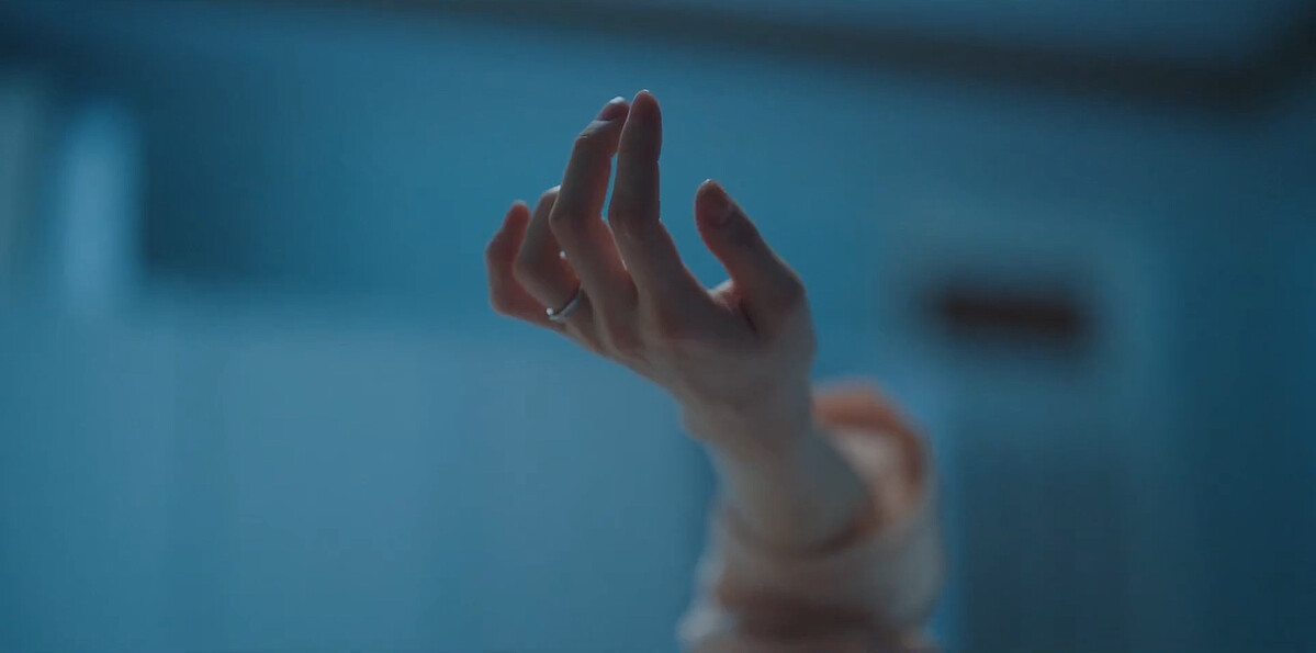 《浪漫醫生金師傅3》車恩彩左手無名指突然多了閃亮亮的戒指