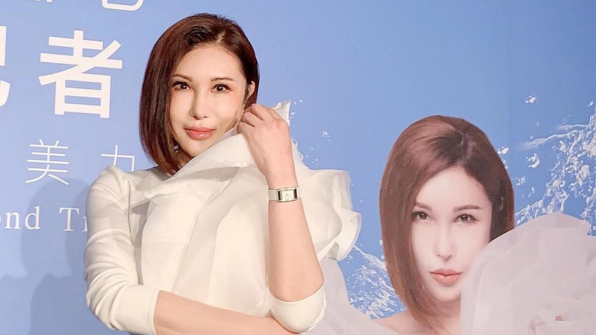 見證雙天后強強聯手現場！金鐘獎綜藝天后利菁&amp;amp;保養天后Beyond Time海藻醣保水光透精華，瞬效滋潤天后的肌膚