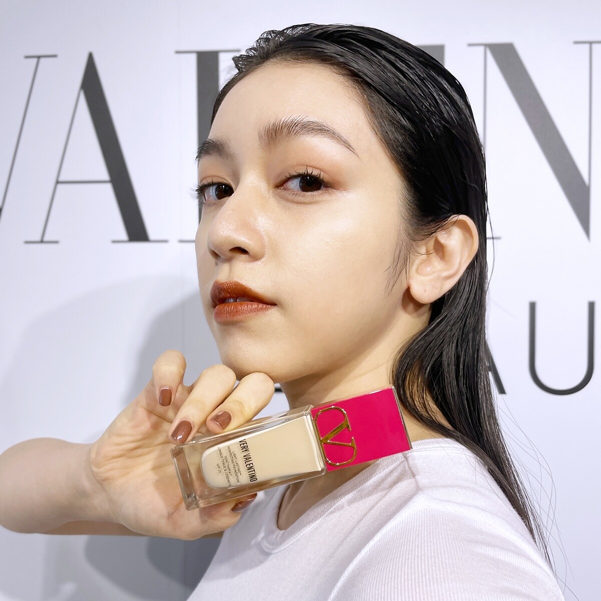 Valentino Very Valentino高訂輕透粉底液(全5色)，NT2,500