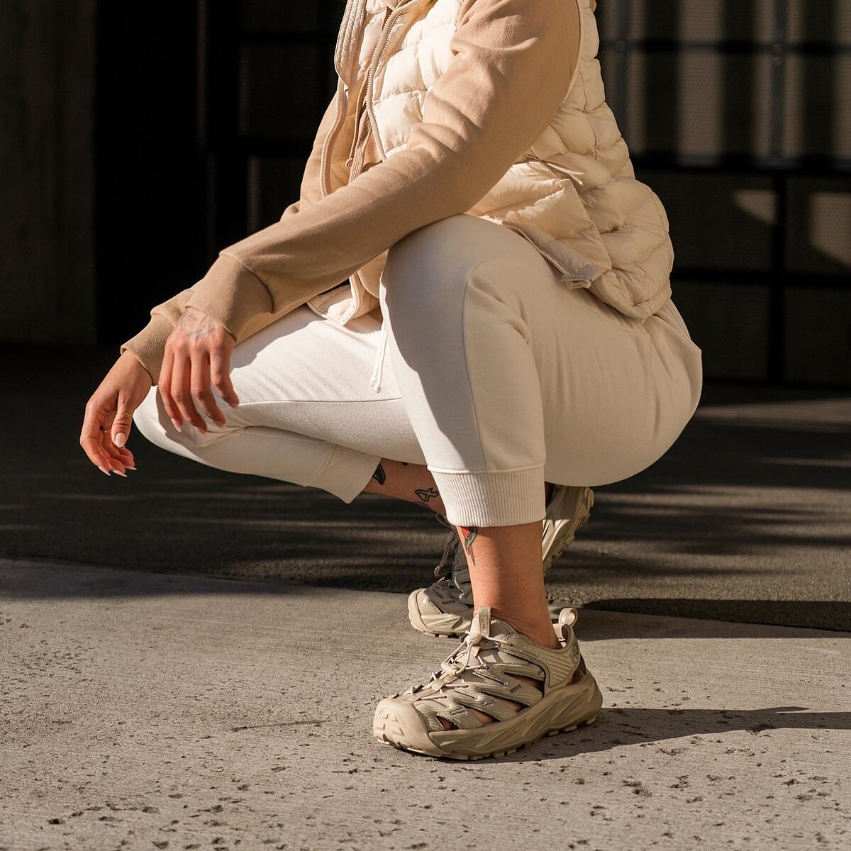 Hoka Hopara 機能風格健行涼鞋