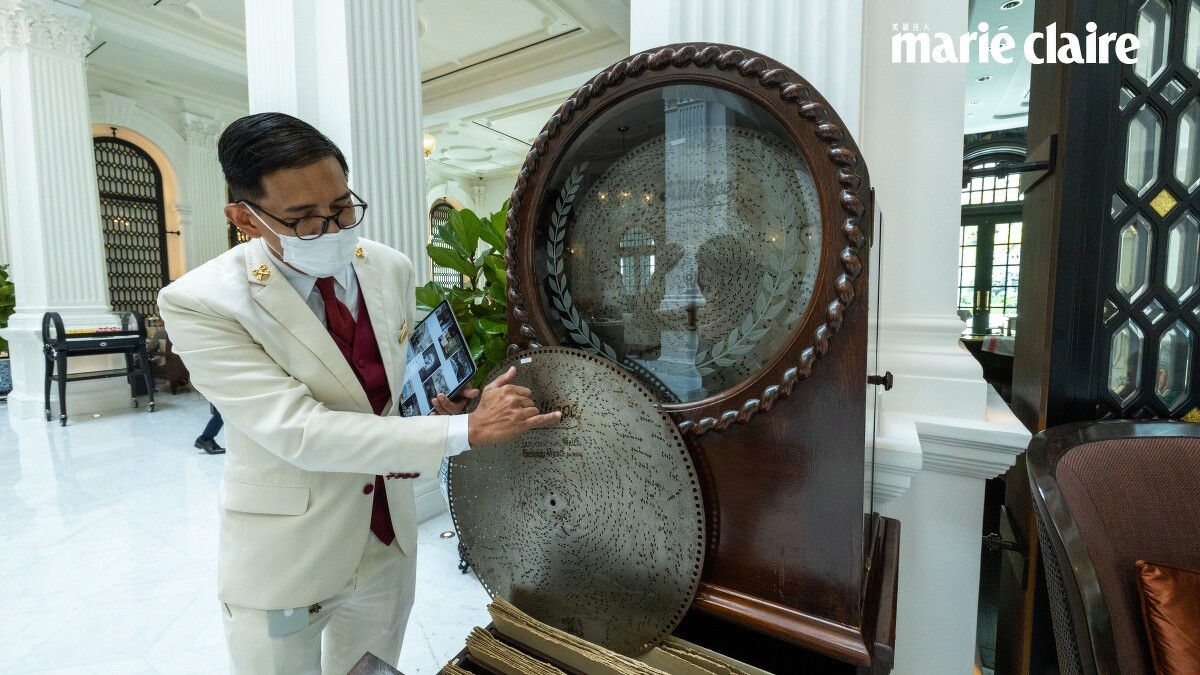 歷史導覽員Roslee解說館內藏品